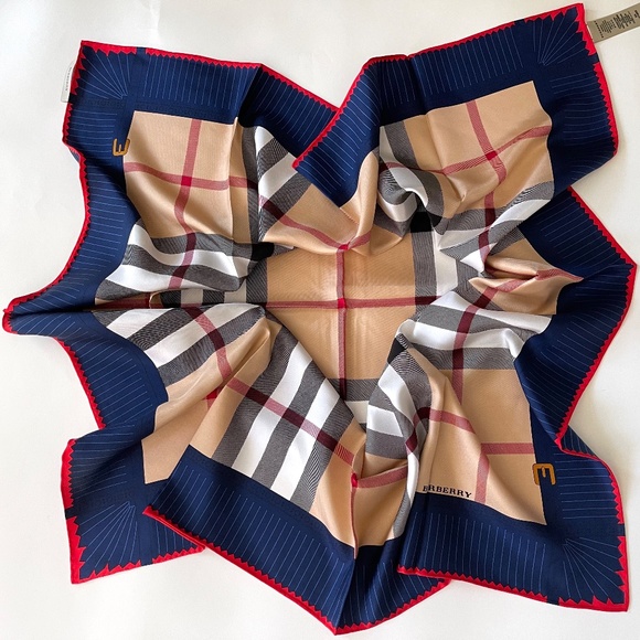 New Burberry Scarf Iconic Beige Check Blue Border Silk Wrap - Picture 6 of 12